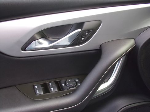 Used 2024 Chevrolet Blazer LT w/ Convenience Package image 11