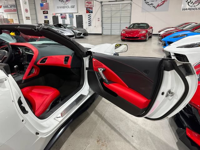 Used 2014 Chevrolet Corvette Stingray Convertible w/ 3LT Preferred Equipment Group RWD image 18