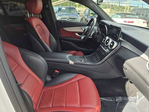 Used 2023 Mercedes-Benz GLC 300 4MATIC Coupe image 11