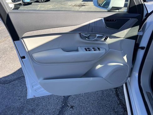 Used 2025 Volvo XC90 T8 Plus w/ Protection Package Premier image 24