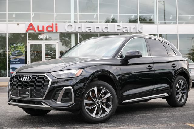 Certified 2023 Audi Q5 2.0T Premium w/ Convenience Package AWD/4WD image 2
