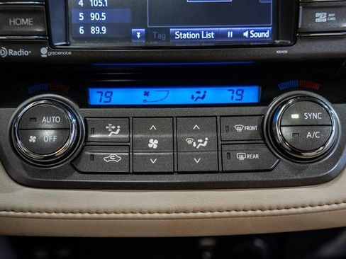 Used 2015 Toyota RAV4 XLE image 21