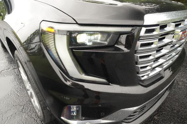 Used 2025 GMC Acadia Denali w/ Super Cruise Package FWD image 30