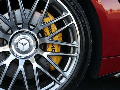 Used 2025 Mercedes-Benz AMG GT 55 image 25