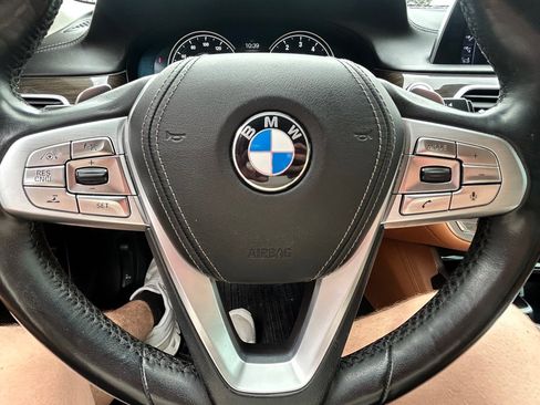 Used 2016 BMW 740i RWD image 17