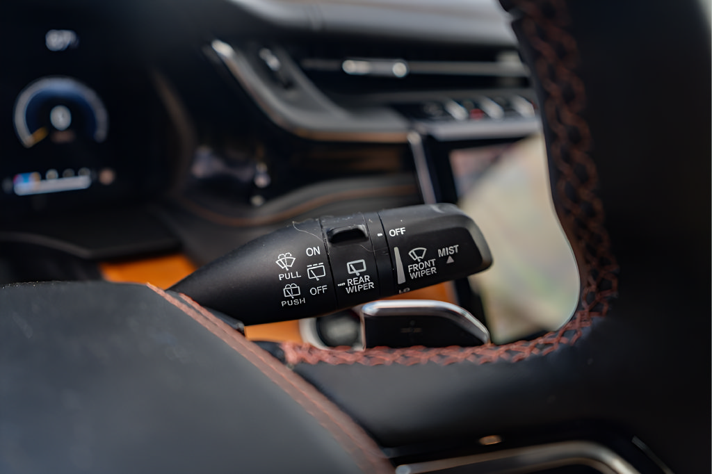Used 2022 Jeep Grand Cherokee L Summit AWD/4WD image 23