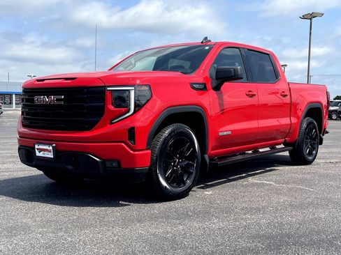 Certified 2024 GMC Sierra 1500 Elevation w/ LPO, GMC Protection Package AWD/4WD image 8