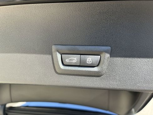 Used 2026 BMW X3 xDrive30 w/ Premium Package image 34