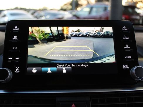 Used 2019 Honda Accord Sport image 19