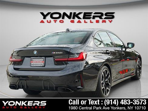 Used 2025 BMW M340i xDrive image 11