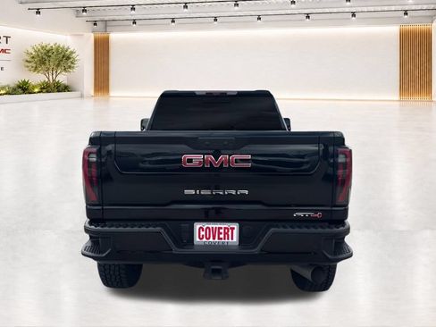 Used 2024 GMC Sierra 2500 AT4 w/ AT4 Premium Plus Package AWD/4WD image 10