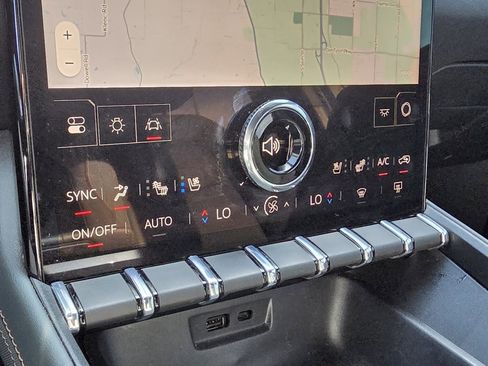 New 2026 GMC Terrain AT4 w/ Convenience Package III image 19