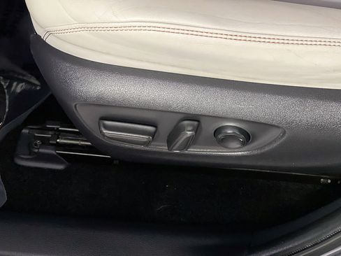 Used 2019 Toyota RAV4 XLE Premium FWD image 16