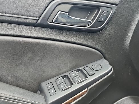 Used 2019 Chevrolet Tahoe LS image 16