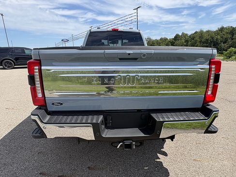New 2026 Ford F350 King Ranch w/ Chrome Package AWD/4WD image 4