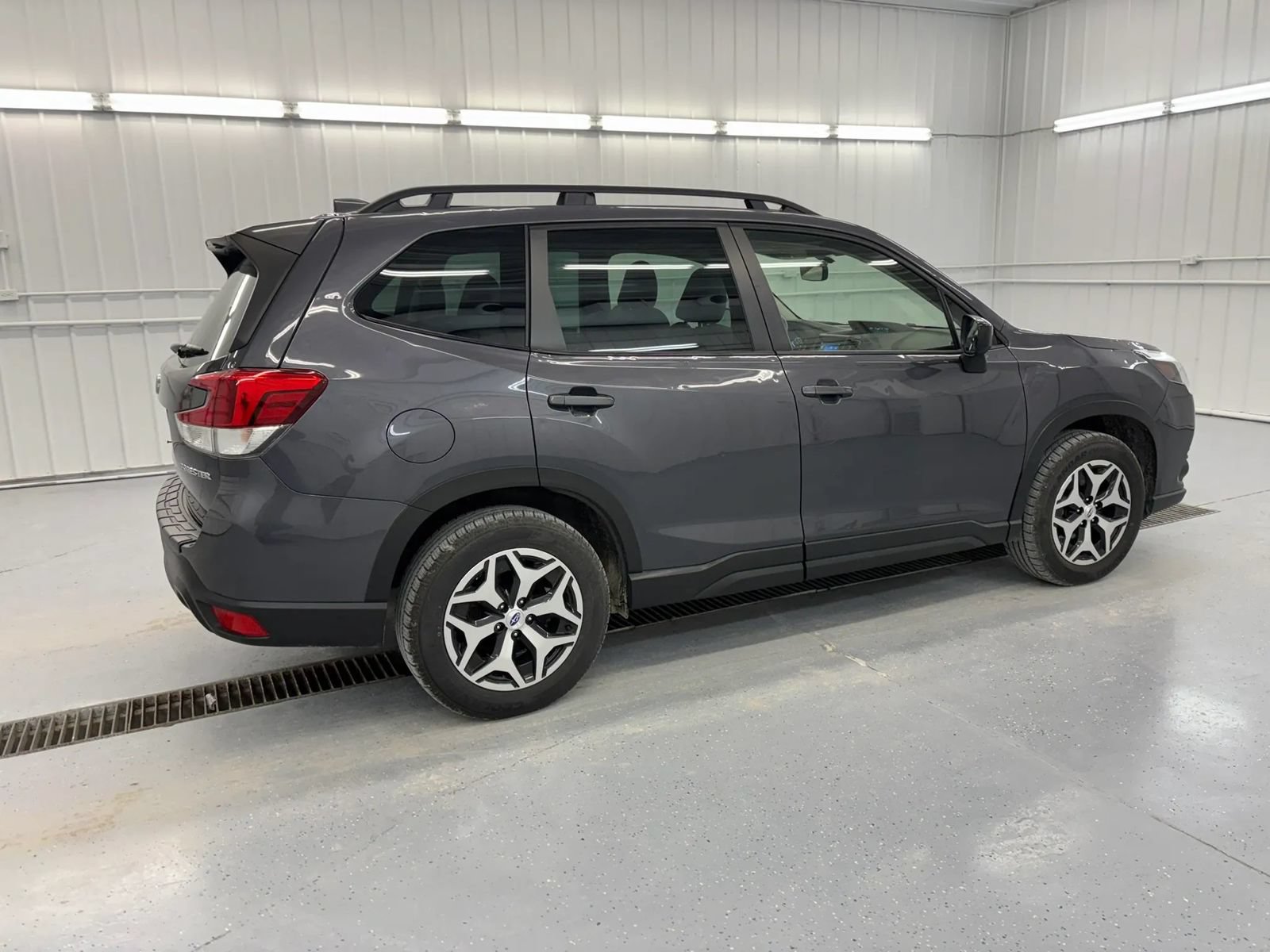 Used 2023 Subaru Forester Premium AWD/4WD image 7