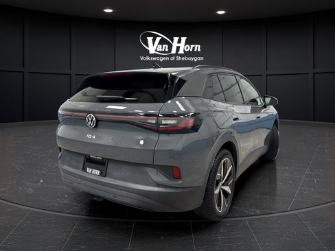 Used 2023 Volkswagen ID.4 Pro S AWD/4WD image 3