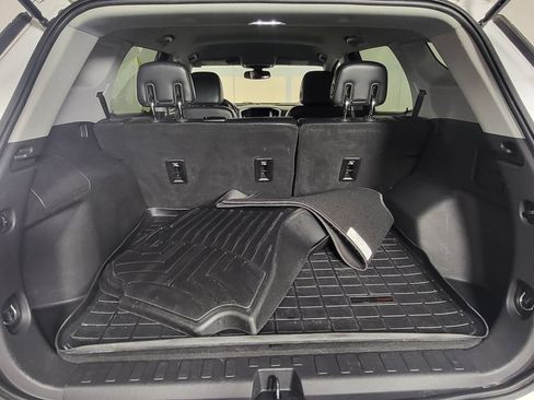 Used 2019 GMC Terrain SLT AWD/4WD image 28