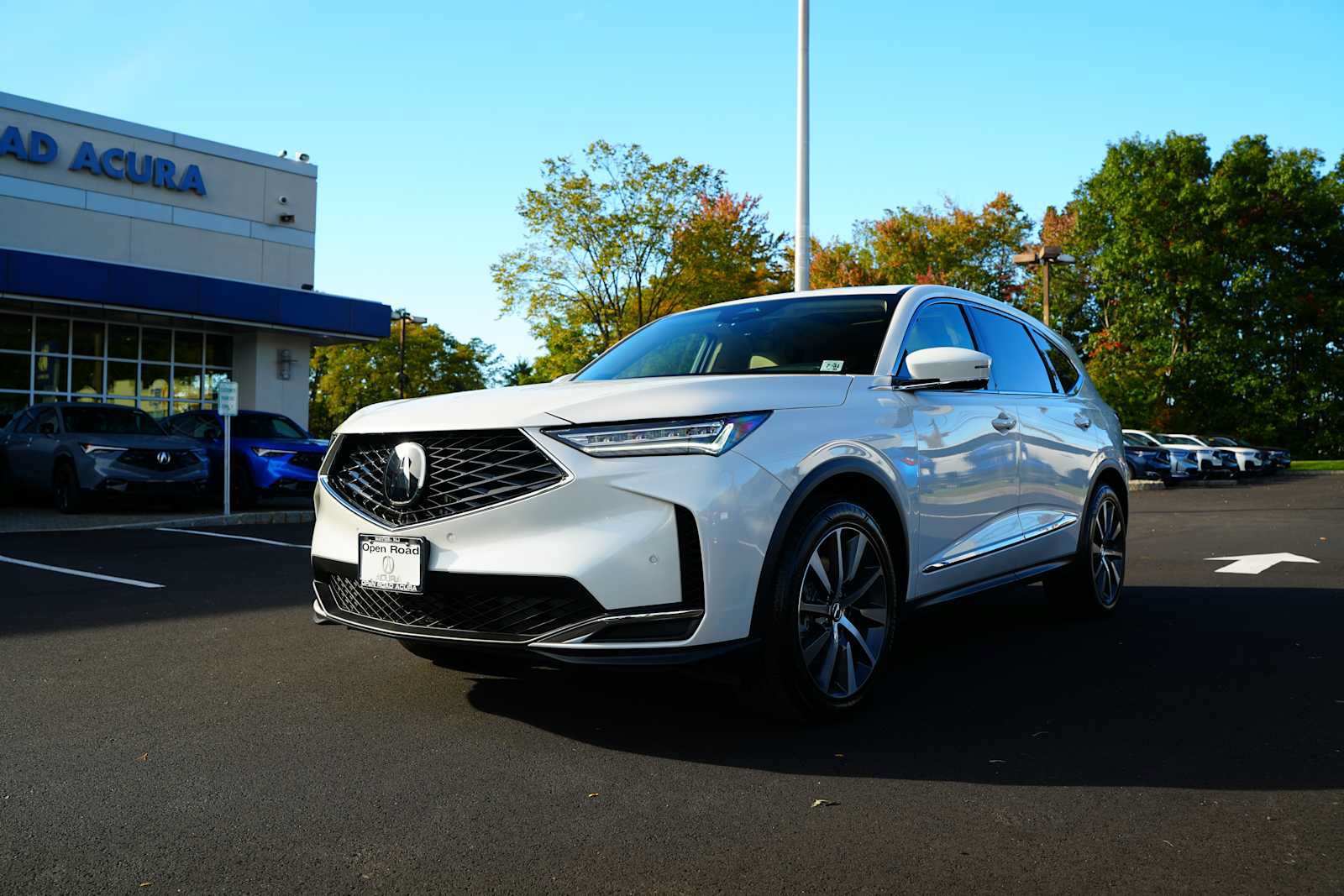 Certified 2026 Acura MDX w/ Technology Package AWD/4WD image 3