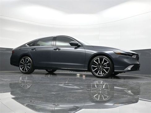 New 2025 Honda Accord Touring image 39