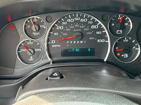 New 2026 Chevrolet Express 3500 LS w/ Chrome Appearance Package RWD image 6