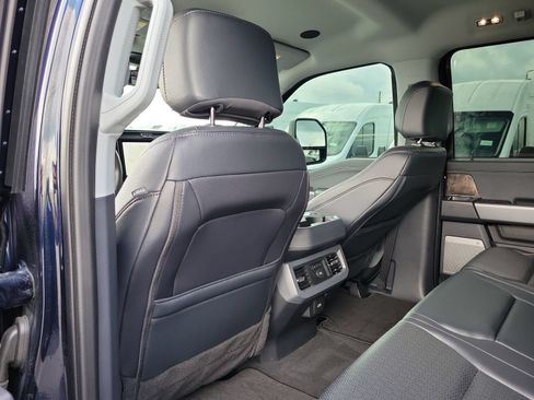 Certified 2025 Ford F250 Lariat w/ Lariat Ultimate Package AWD/4WD image 10