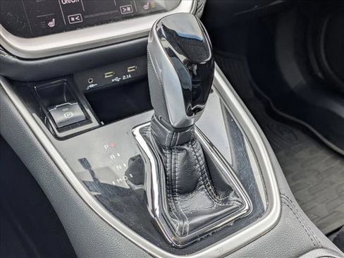 Used 2020 Subaru Outback Premium AWD/4WD image 12