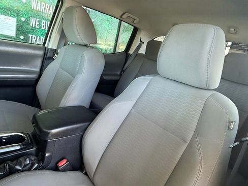 Used 2019 Toyota Tacoma SR AWD/4WD image 20
