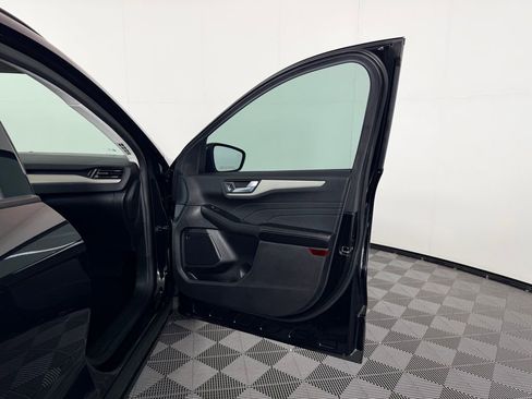 Used 2022 Ford Escape SEL image 47