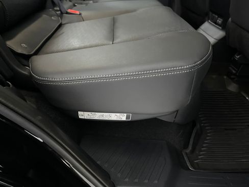 Used 2024 Toyota Land Cruiser image 57