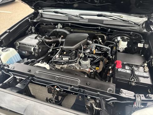 Used 2019 Toyota Tacoma SR w/ SX Package AWD/4WD image 44