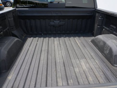 Used 2022 Chevrolet Silverado 1500 LTZ w/ LTZ Premium Package AWD/4WD image 27