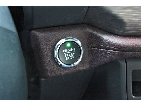 Used 2024 Ford Expedition Limited AWD/4WD image 23