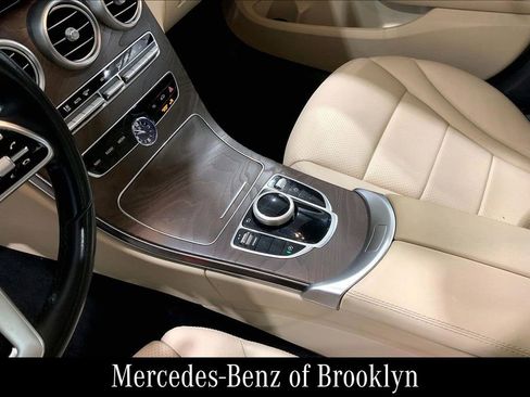 Certified 2021 Mercedes-Benz C 300 4MATIC Sedan image 18