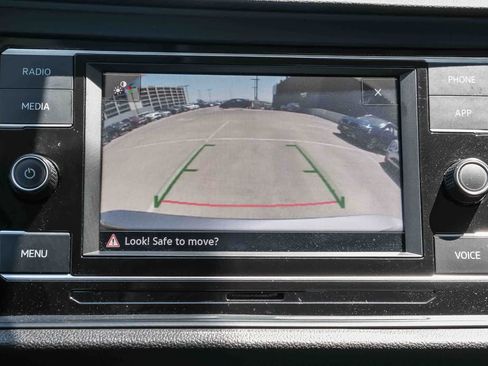 Used 2024 Volkswagen Jetta SE FWD image 27