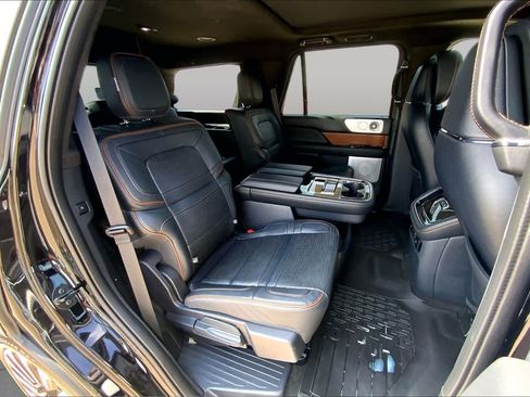 Certified 2023 Lincoln Navigator Black Label AWD/4WD image 20