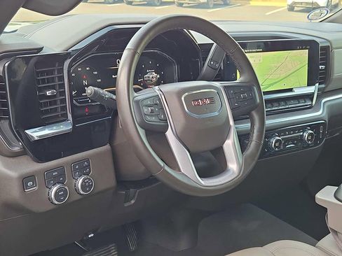 Used 2025 GMC Sierra 1500 SLT AWD/4WD image 23