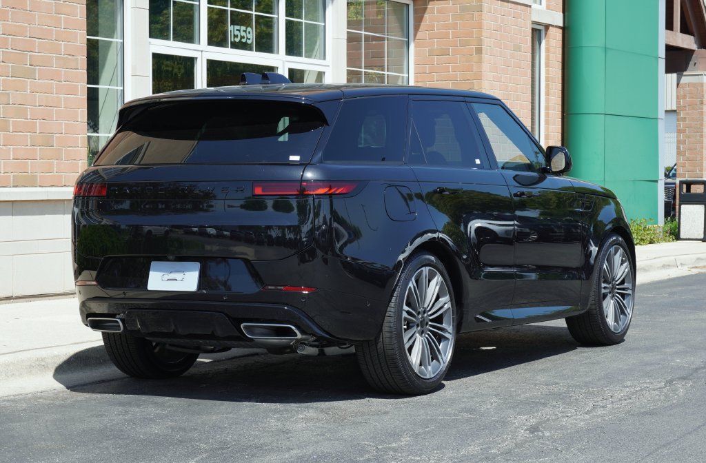 New 2026 Land Rover Range Rover Sport Dynamic SE AWD/4WD image 6