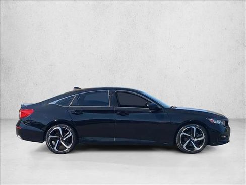Used 2019 Honda Accord Sport image 12
