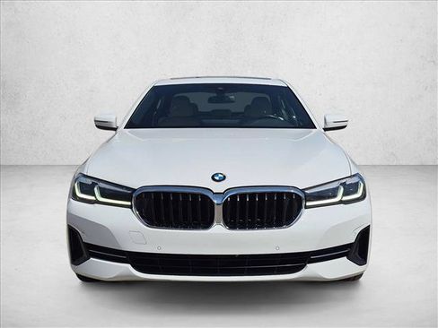 Used 2021 BMW 530i w/ Convenience Package RWD image 2