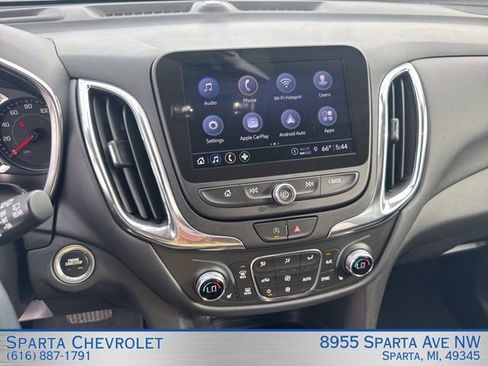 Used 2023 Chevrolet Equinox LT AWD/4WD image 17