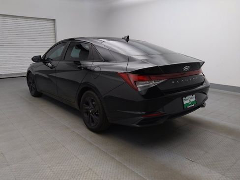 Used 2021 Hyundai Elantra SEL w/ Convenience Package FWD image 5