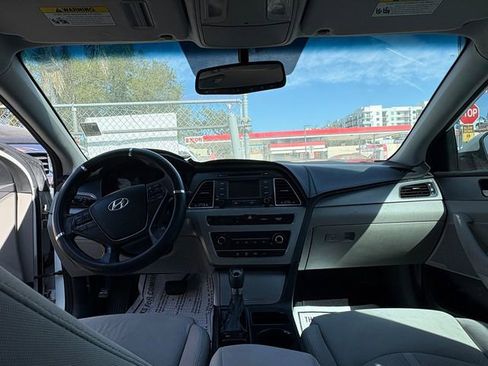 Used 2015 Hyundai Sonata SE w/ Option Group 09 image 15