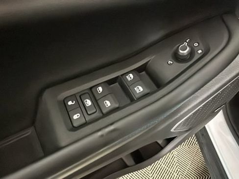 Used 2022 Jeep Grand Cherokee Trailhawk AWD/4WD image 10