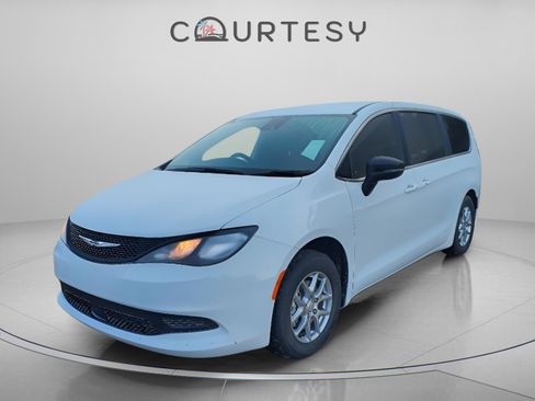 New 2026 Chrysler Voyager LX image 1