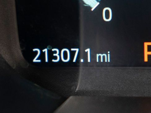 Used 2025 Ford Explorer Active image 13