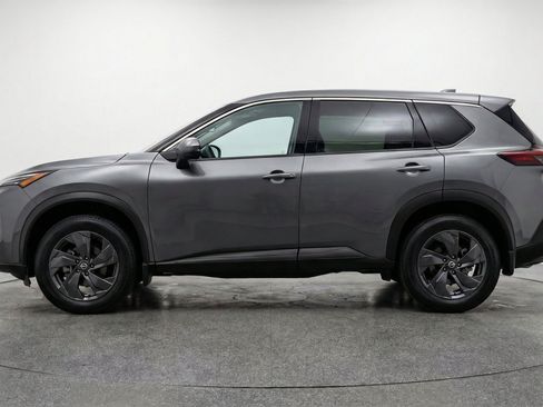 Used 2025 Nissan Rogue SV FWD image 5