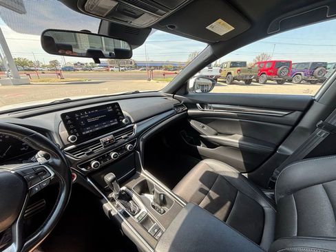 Used 2020 Honda Accord Sport image 16