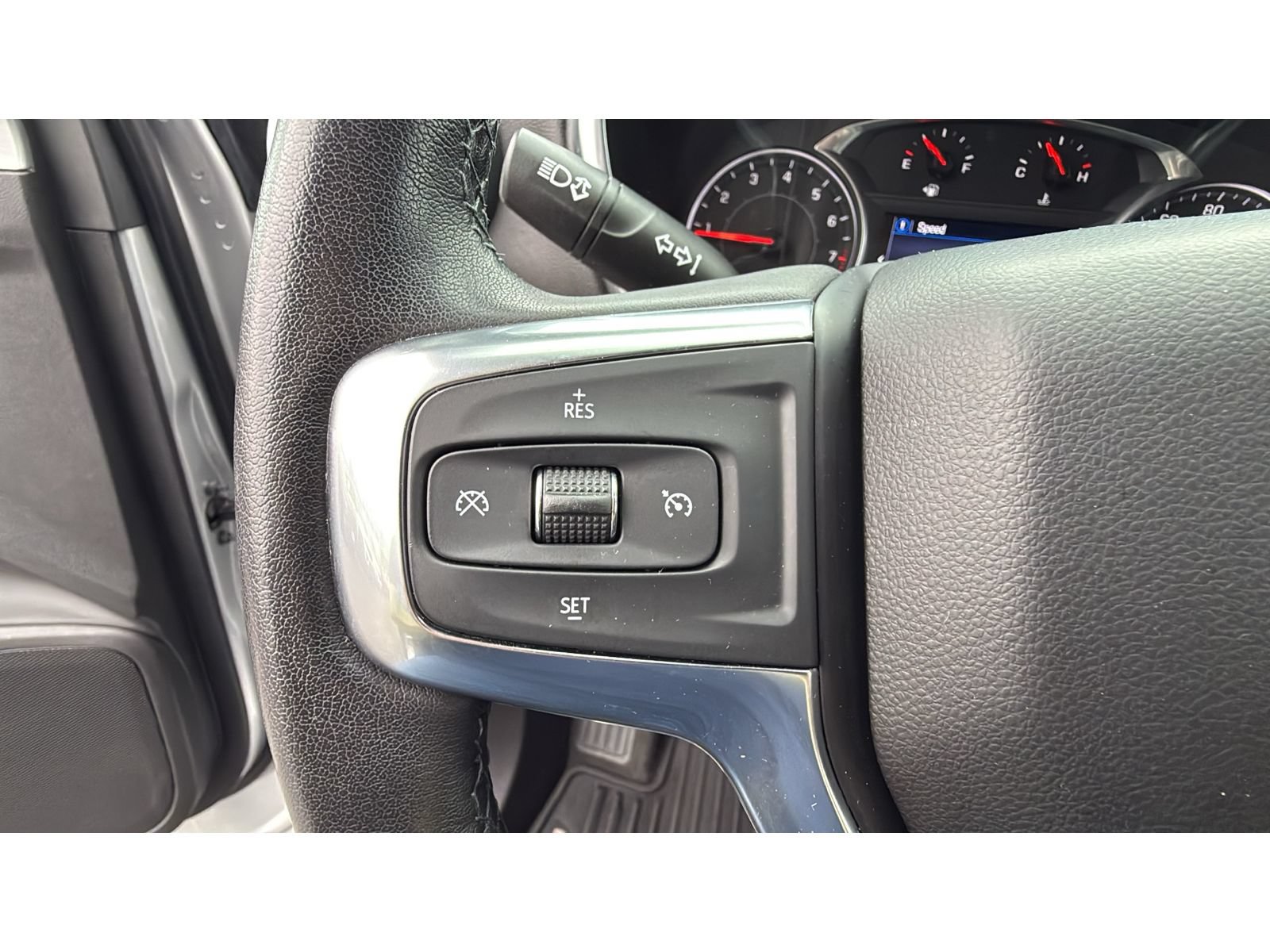 Used 2020 Chevrolet Blazer LT FWD image 27