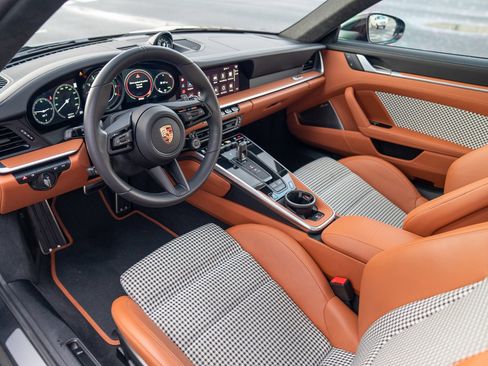 Used 2024 Porsche 911 Turbo S image 4